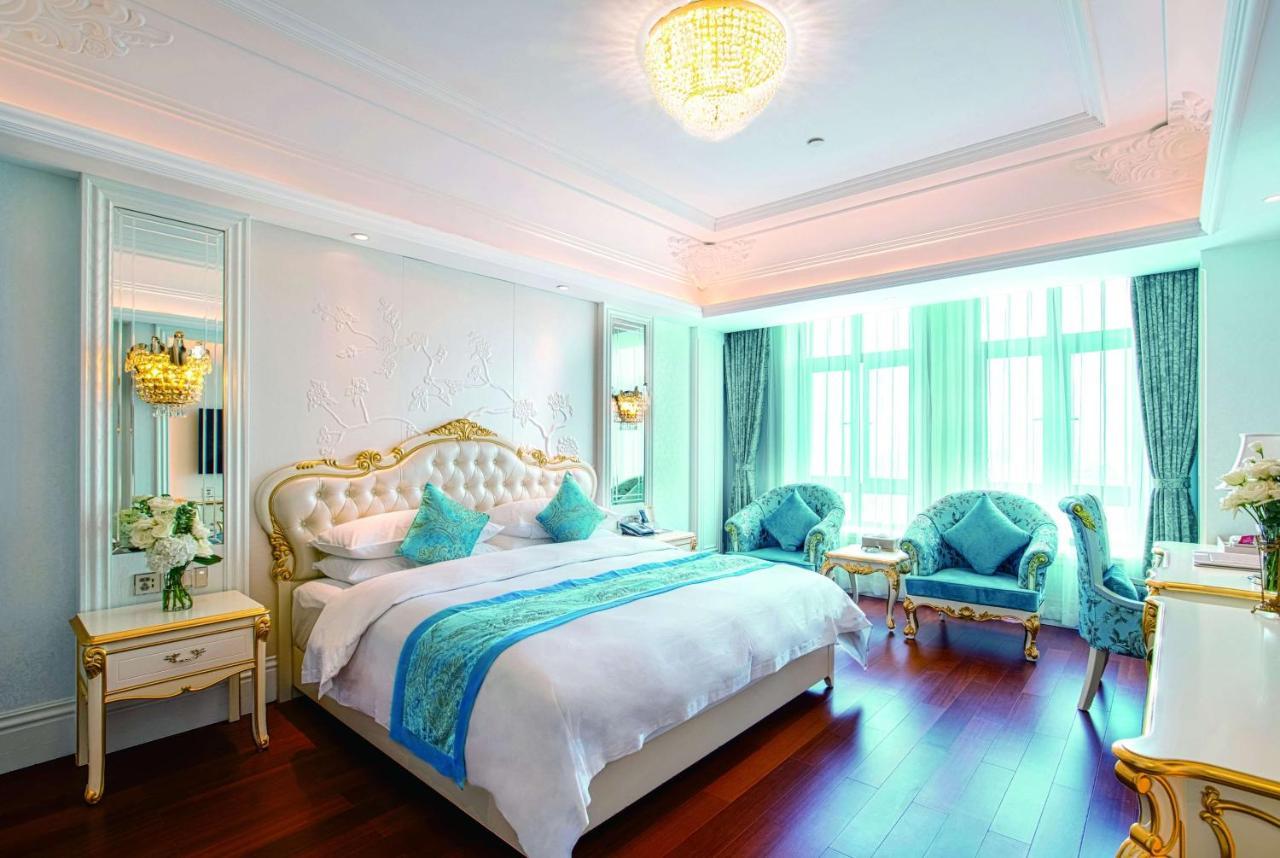 Wyndham Grand Kunming East Hotel Exterior photo