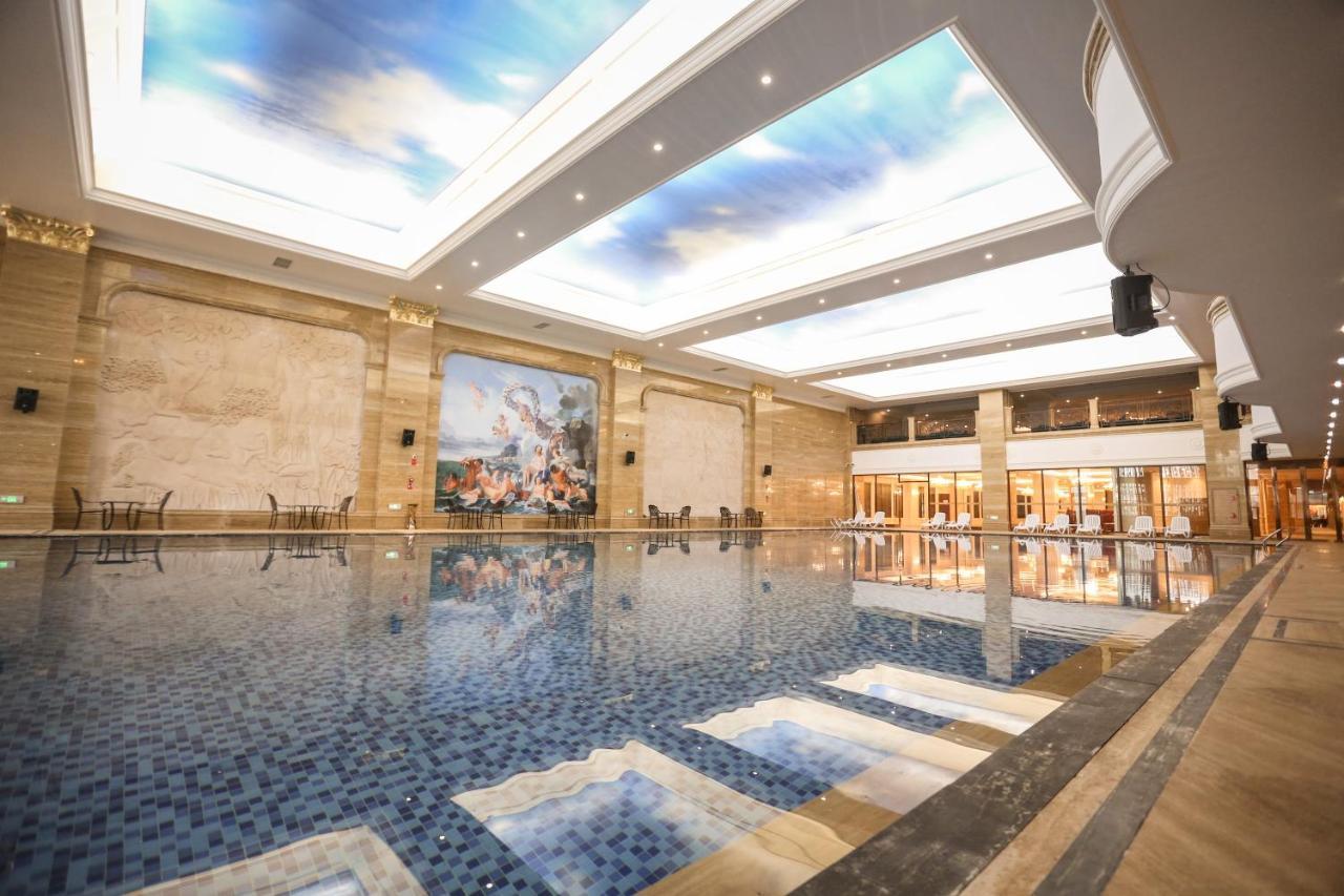 Wyndham Grand Kunming East Hotel Exterior photo