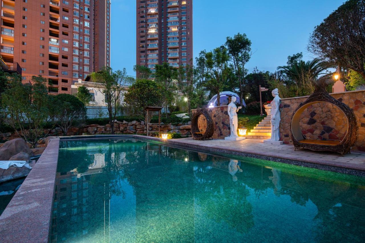 Wyndham Grand Kunming East Hotel Exterior photo