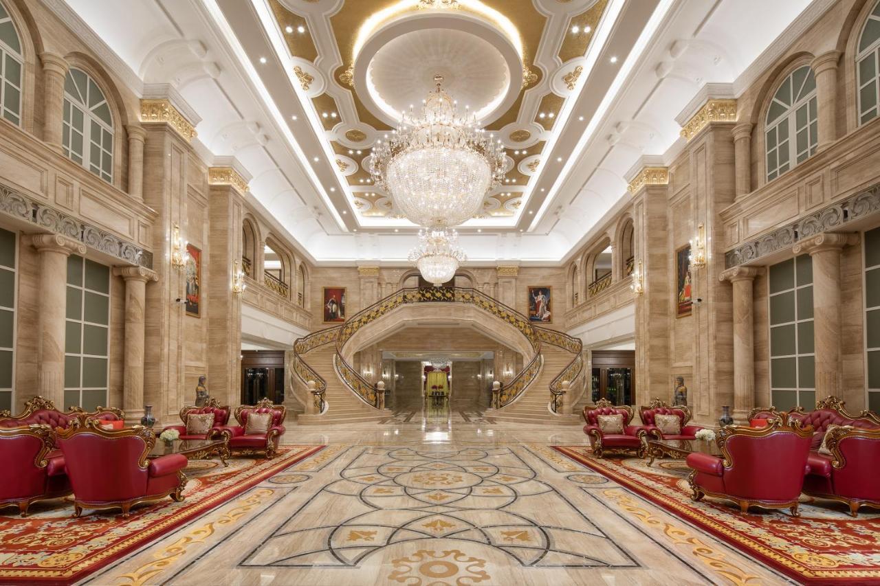 Wyndham Grand Kunming East Hotel Exterior photo